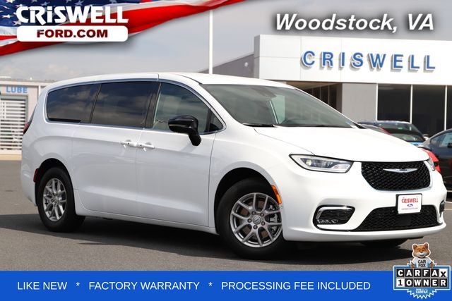 2026 Chrysler Pacifica Select