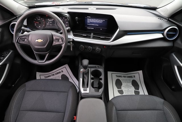 2025 Chevrolet Trax LS