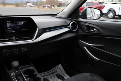 2025 Chevrolet Trax LS