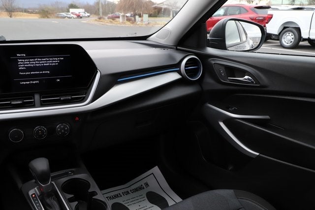 2025 Chevrolet Trax LS