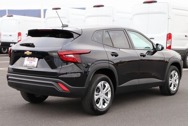 2025 Chevrolet Trax LS
