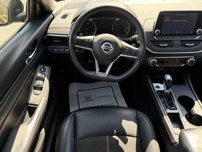 2022 Nissan Altima 2.5 SR