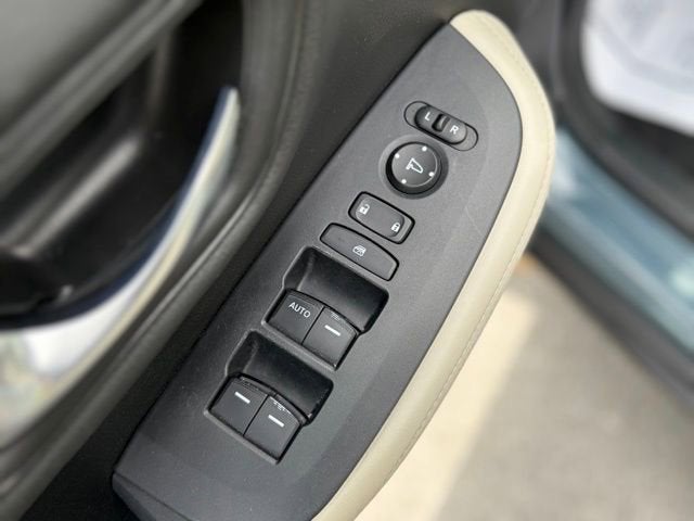 2023 Honda HR-V 2WD LX