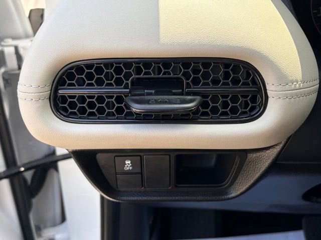 2025 Honda HR-V AWD LX