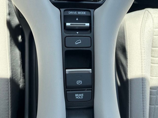 2027 Honda HR-V LX AWD