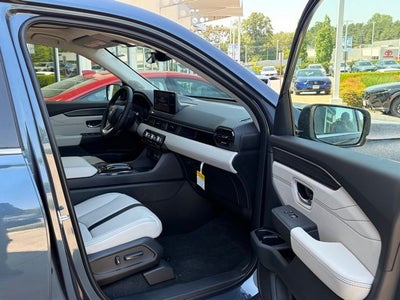 2026 Honda Pilot AWD Touring Blackout