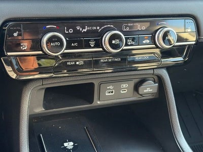 2023 Honda Pilot Touring AWD