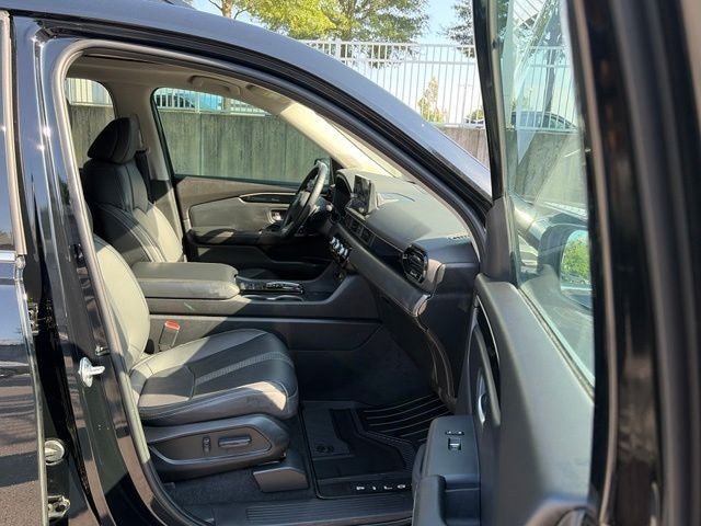 2023 Honda Pilot Touring AWD