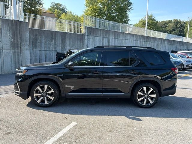 2023 Honda Pilot Touring AWD