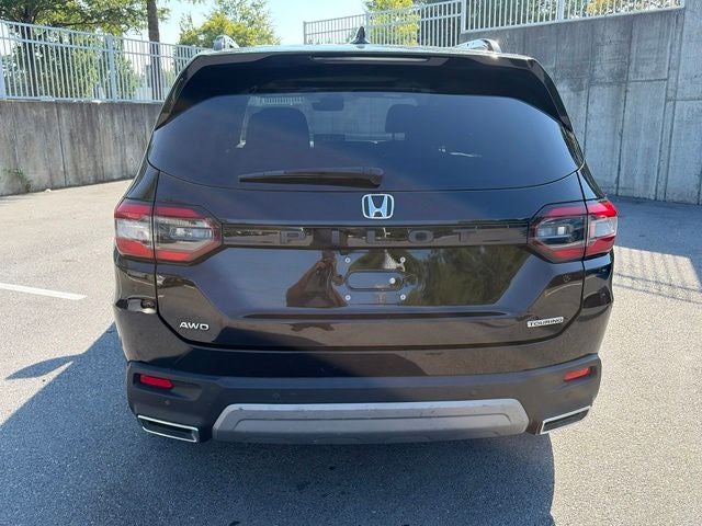 2023 Honda Pilot Touring AWD