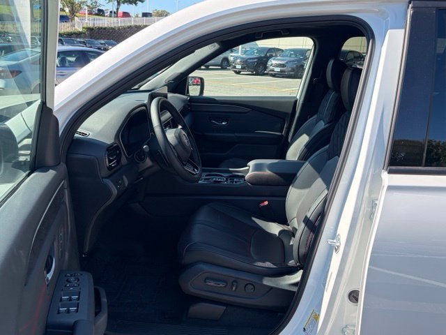 2026 Honda Pilot AWD Black Edition
