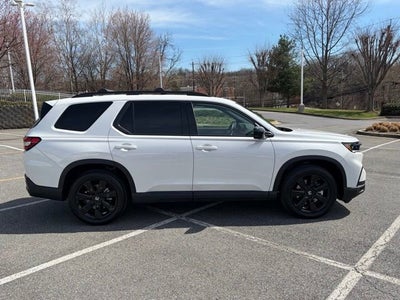 2025 Honda Pilot AWD Black Edition