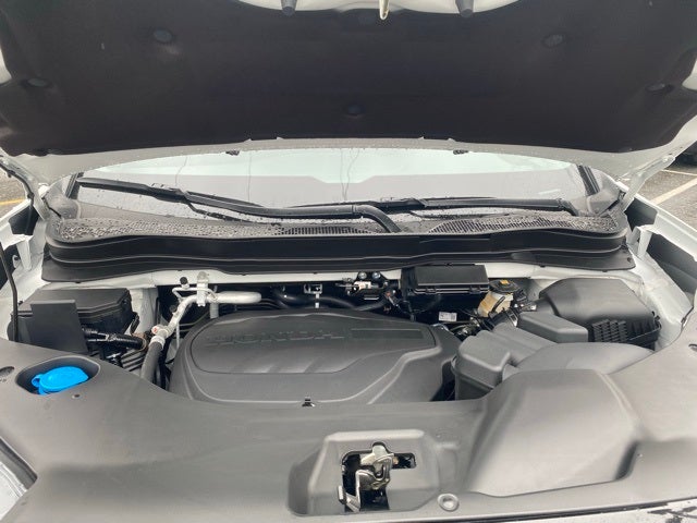 2025 Honda Ridgeline Sport w/HPD Wheels