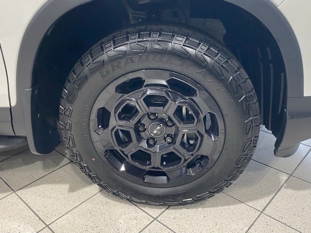2025 Honda Ridgeline Sport w/HPD Wheels