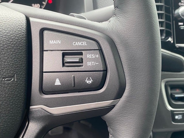 2025 Honda Ridgeline Sport w/HPD Wheels