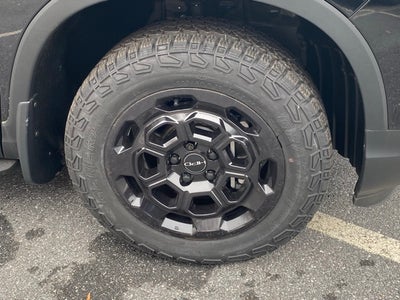 2025 Honda Ridgeline Sport w/HPD Wheels