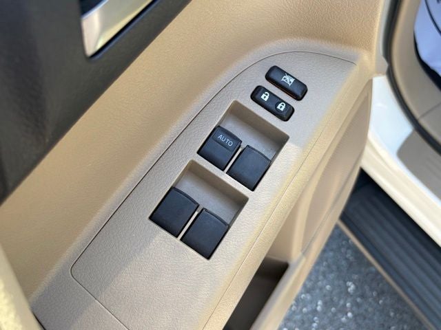 2012 Toyota Highlander Base