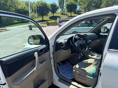 2012 Toyota Highlander Base