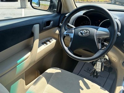 2012 Toyota Highlander Base