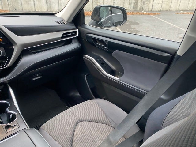 2021 Toyota Highlander LE