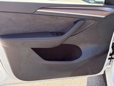 2024 Tesla Model Y Long Range AWD