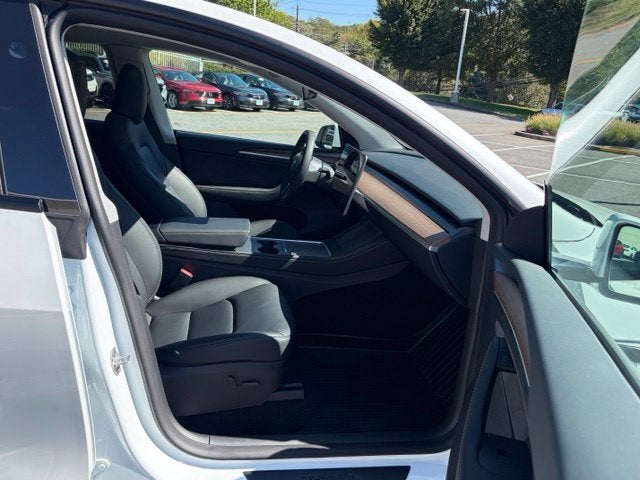 2024 Tesla Model Y Long Range AWD