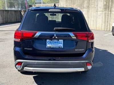 2017 Mitsubishi Outlander ES