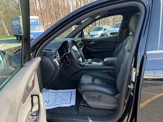 2021 Audi Q7 45 Premium quattro