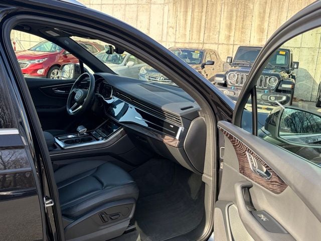 2021 Audi Q7 45 Premium quattro