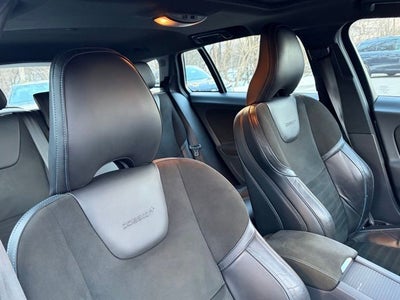 2018 Volvo V60 Polestar