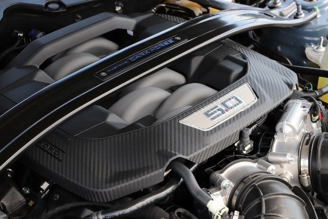 2025 Ford Mustang Dark Horse