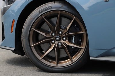 2025 Ford Mustang Dark Horse