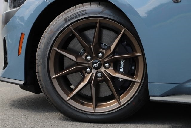 2025 Ford Mustang Dark Horse