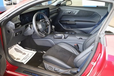 2025 Ford Mustang Dark Horse