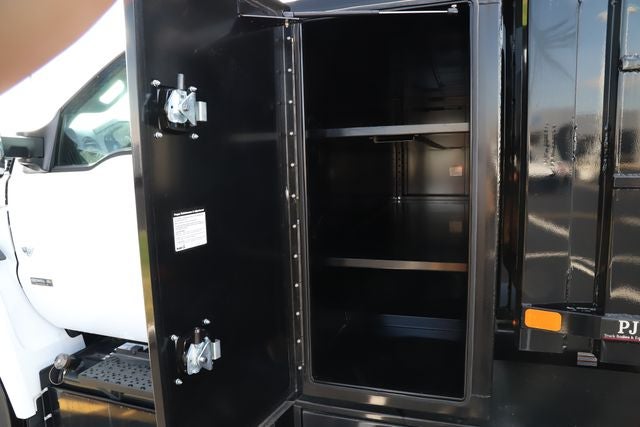 2024 Ford F-650SD Base