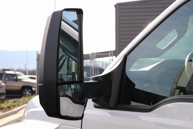 2025 Ford F-650SD Base