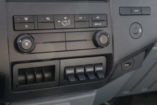 2025 Ford F-650SD Base