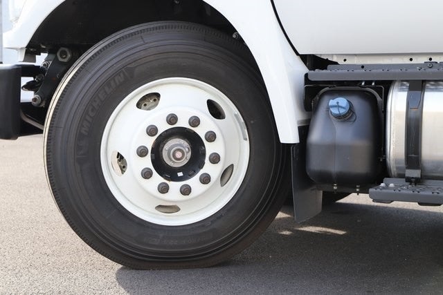 2025 Ford F-650SD Base