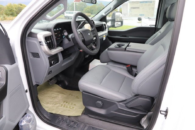2027 Ford F-350SD XL DRW