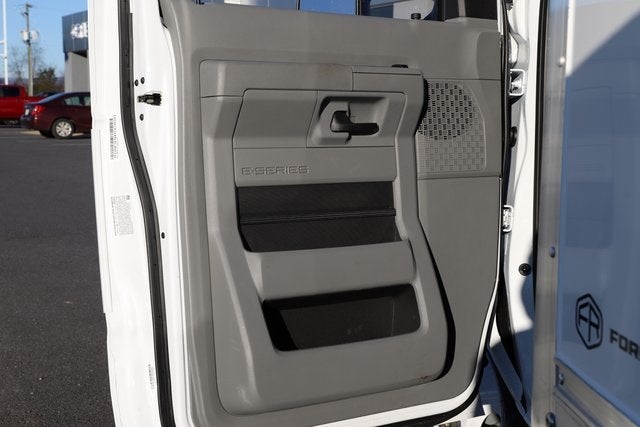 2026 Ford E-350SD Base Cutaway