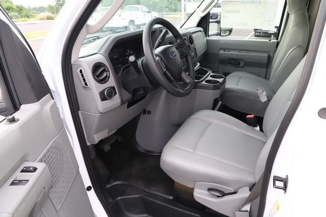 2027 Ford E-350SD Base Cutaway