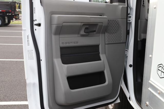 2027 Ford E-350SD Base Cutaway