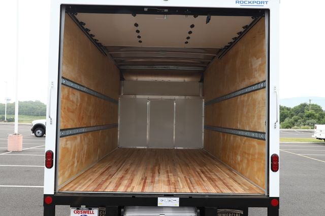 2027 Ford E-350SD Base Cutaway