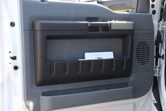 2027 Ford F-750SD Base