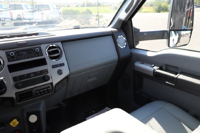 2027 Ford F-750SD Base