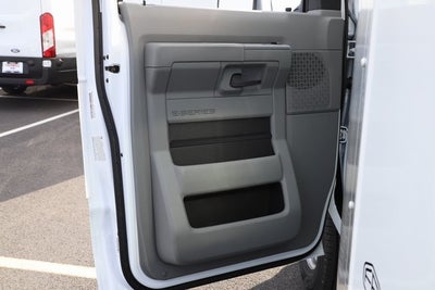 2026 Ford E-450SD Base DRW