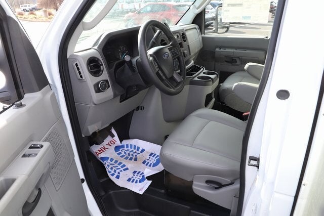 2026 Ford E-450SD Base DRW