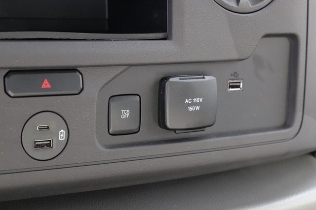 2026 Ford E-450SD Base DRW