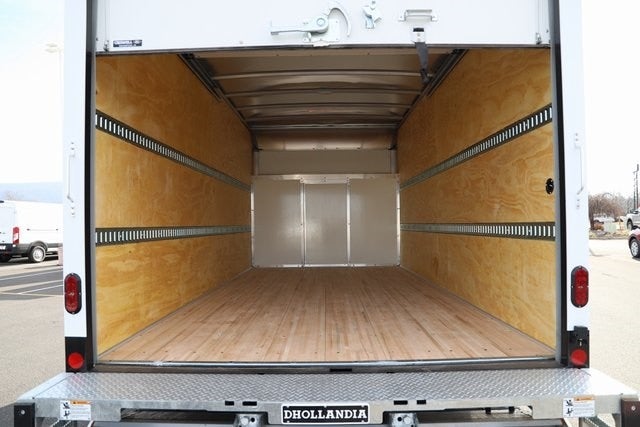 2026 Ford E-450SD Base DRW