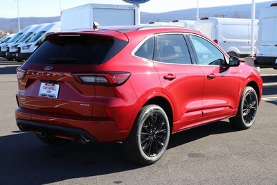 2026 Ford Escape ST-Line Elite